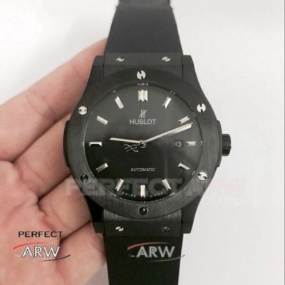 Perfect Replica Hublot Limited Edition Black Steel Watch Rubber Strap